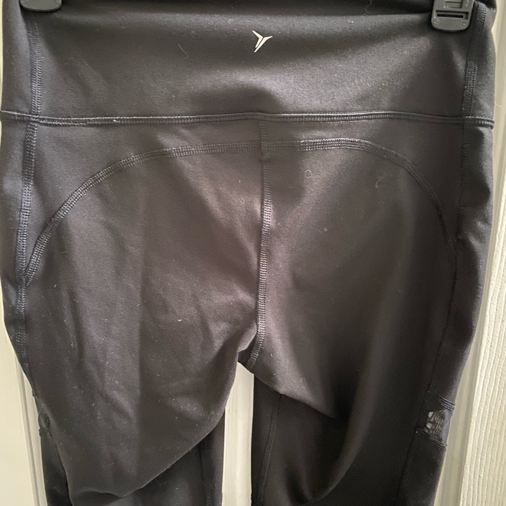 Old Navy Petite Womens High Waisted. Leggings with Mesh Panels Black - Picture 7 of 8